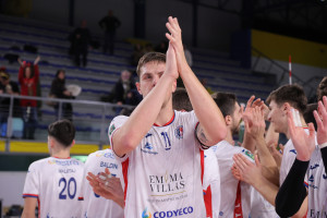 Nelli festeggia a fine partita