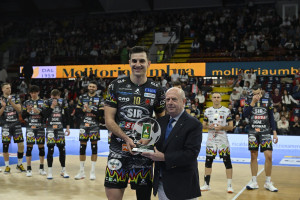 Wassim Ben Tara premiato Credem Banca MVP del mese di novembre