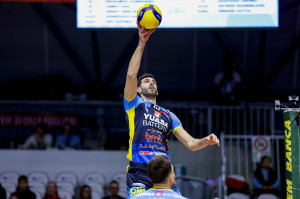 Alzata a una mano di Michele Fedrizzi.