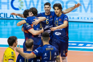 I giocatori di Ravenna esultano 