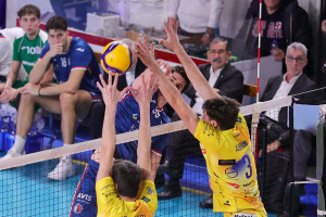 Supera il muro ospite Benavidez