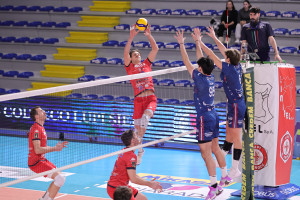 Cianciotta attacca in palleggio