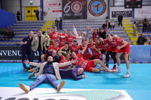 Taranto festeggia la vittoria al tie break