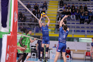 Mastrangelo al palleggio
