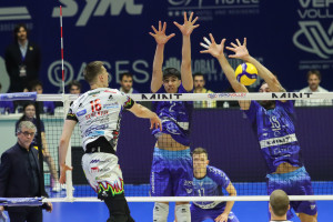 Semeniuk attacco