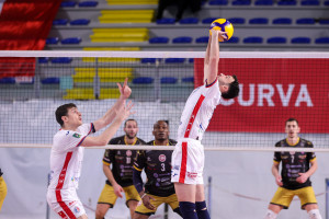 Mastrangelo al palleggio