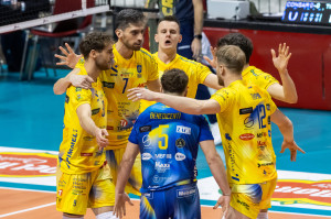 I giocatori di Prata festeggiano