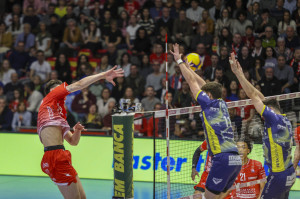 Attacco Alessandro Bovolenta.