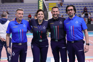 La squadra arbitrale pre-gara