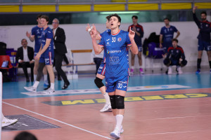 Zonca a dialogo con l'arbitro