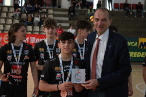 Massimo Righi insieme a Giuseppe Meuli, capitano di Civitanova