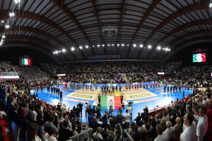 Il PalaBarton Energy durante l'inno