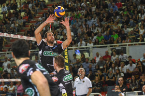 Dragan Travica in palleggio alla Kioene Arena