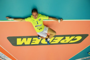 stretching Lorenzo Milesi