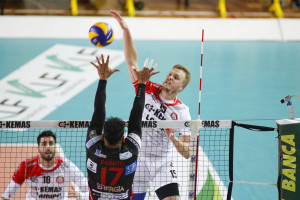 Snippe contro il muro di Barreto