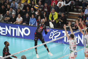 Juantorena in attacco
