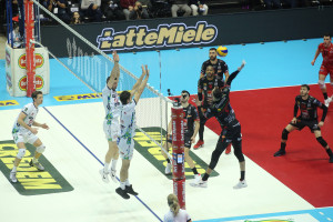 Juantorena in attacco