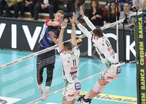 Dzavoronok in attacco