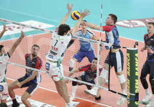 Plotnytskyi in attacco