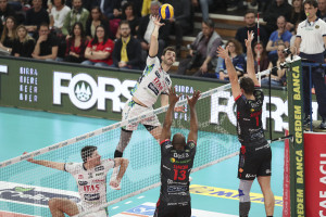 Russell in attacco