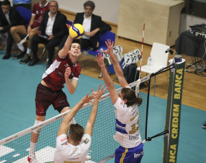 Magalini in attacco
