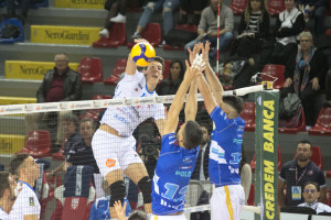 Attacco dello schiacciatore Gianluca DAL CORSO - GoldenPlast Civitanova 