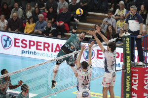 Lanza in attacco