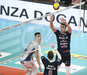 Izzo al palleggio