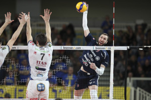 Petric in attacco
