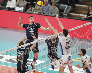 Kozamernik in attacco