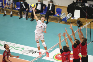 Bonatesta in attacco