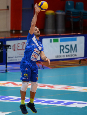 Tiberti dai nove metri