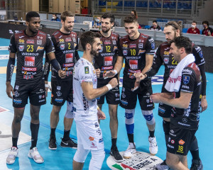 Cucine Lube Civitanova - Il libero Andrea Marchisio scherza con i compagni