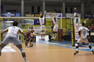 Muro Vigilar su attacco di Bellini