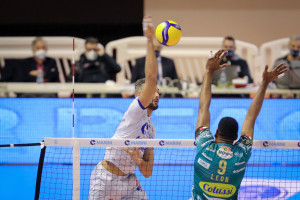 Attacco Giulio Sabbi Top Volley Muro Leon Perugia