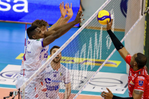 Attacco Leal muro top volley