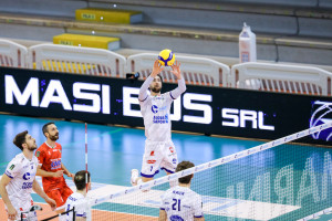 kevin tillie top volley