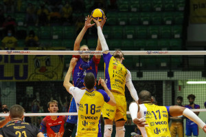 Bruninho e Dzavoronok