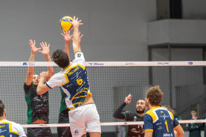 Guarienti Zappoli in attacco