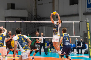 Cottarelli in palleggio