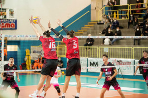 Muro a due di Puliti e Coali
