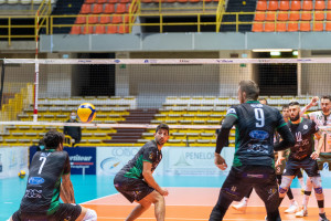 Russo in ricezione