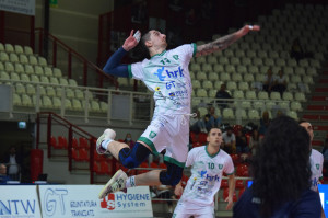 l'opposto Valentin Kordas 