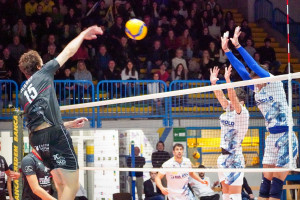 Bomber Marks apre il fuoco