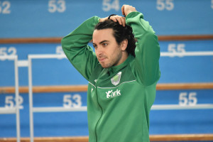 Sebastiano Santi in riscaldamento