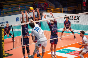 Graziani contro il muro a tre
