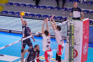 Cominetti in attacco