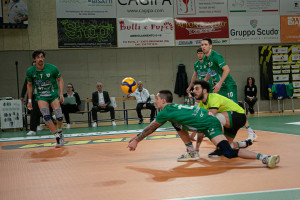 Valentin Kordas in fase di ricezione