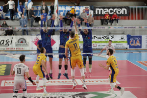 Attacco Mirandola
