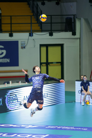 Takahashi